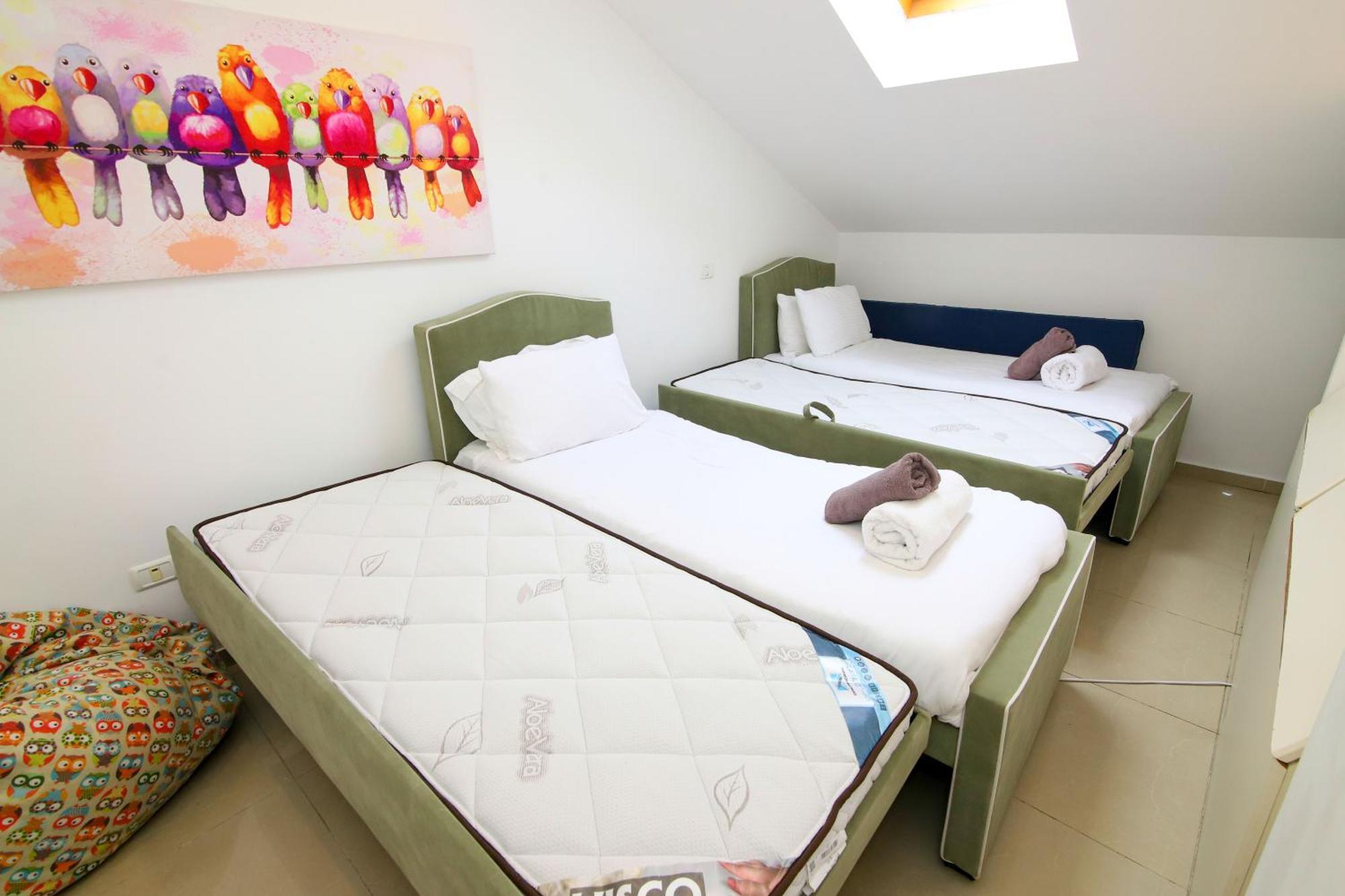 Saidoff, Amazing 4 Bedroom 3 Bath In City Center, Pool, Parking!!! Yerusalem Bagian luar foto