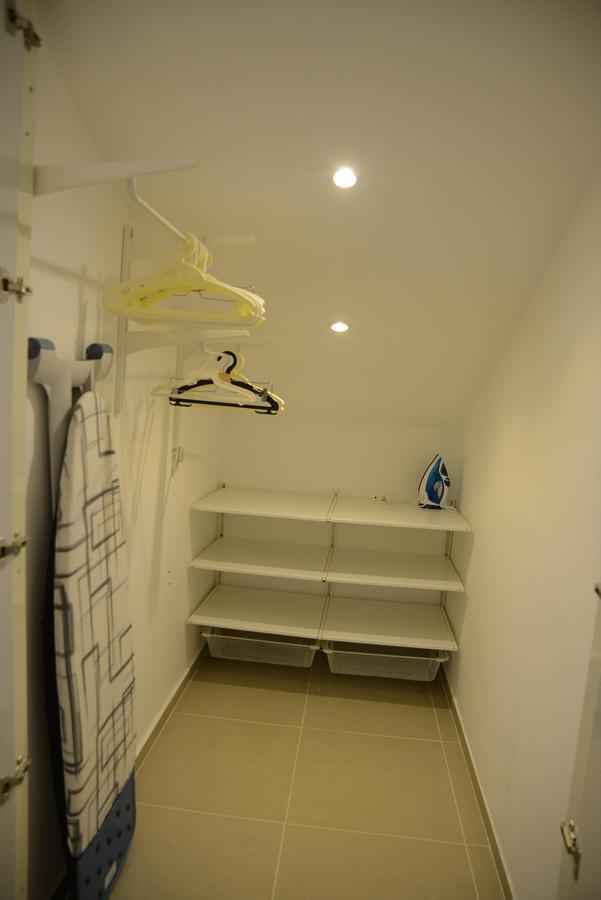 Saidoff, Amazing 4 Bedroom 3 Bath In City Center, Pool, Parking!!! Yerusalem Bagian luar foto