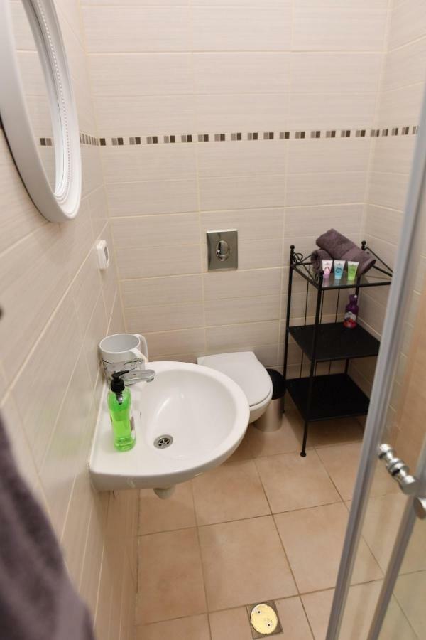 Saidoff, Amazing 4 Bedroom 3 Bath In City Center, Pool, Parking!!! Yerusalem Bagian luar foto